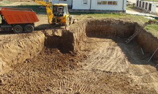 Рытье котлованов под фундамент в Полысаево – цена от 2625 руб. за м3 | 2Землекопа-Плс