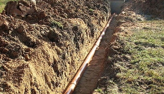 Копка траншей для водопровода в Полысаево: цена за метр от 945 руб.