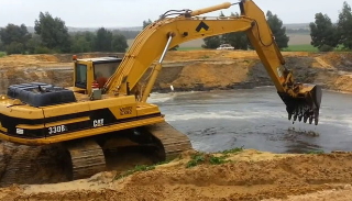 Рытье водоемов в Полысаево - цена от 945 руб. | 2Землекопа-Плс